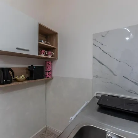Fioravanti - San Luca & Genesis House, A Pochi Passi Dalla Stazione, Vicino Al Cuore Di Aparthotel Bologna
