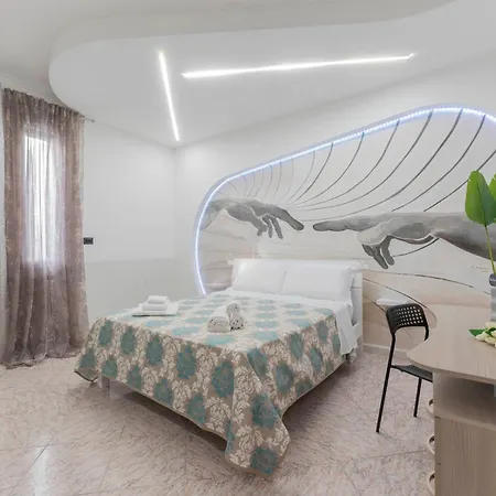 Fioravanti - San Luca & Genesis House, A Pochi Passi Dalla Stazione, Vicino Al Cuore Di Aparthotel *