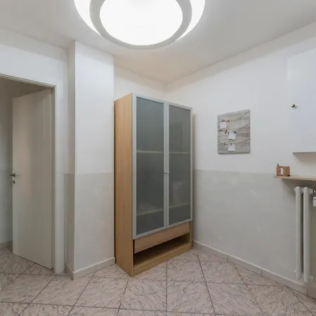 Fioravanti - San Luca & Genesis House, A Pochi Passi Dalla Stazione, Vicino Al Cuore Di