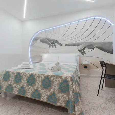 Fioravanti - San Luca & Genesis House, A Pochi Passi Dalla Stazione, Vicino Al Cuore Di