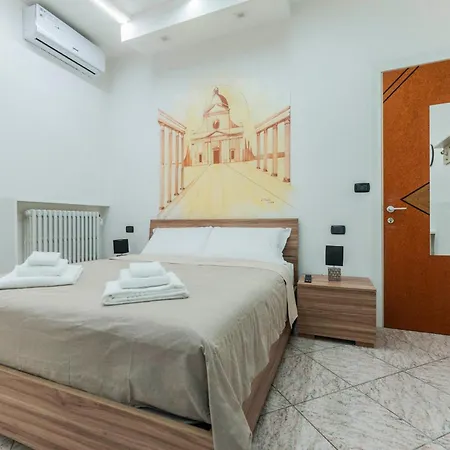 Fioravanti - San Luca & Genesis House, A Pochi Passi Dalla Stazione, Vicino Al Cuore Di Apartahotel Bolonia