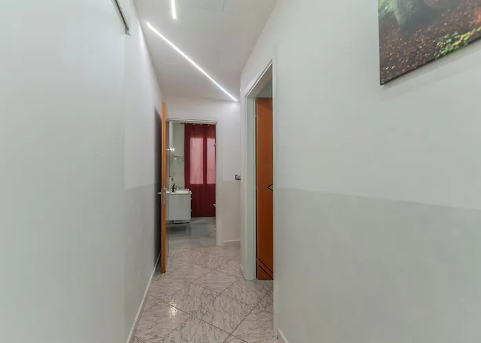 Fioravanti - San Luca & Genesis House, A Pochi Passi Dalla Stazione, Vicino Al Cuore Di