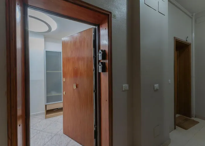 Apartmanhotel Fioravanti - San Luca & Genesis House, A Pochi Passi Dalla Stazione, Vicino Al Cuore Di 3*