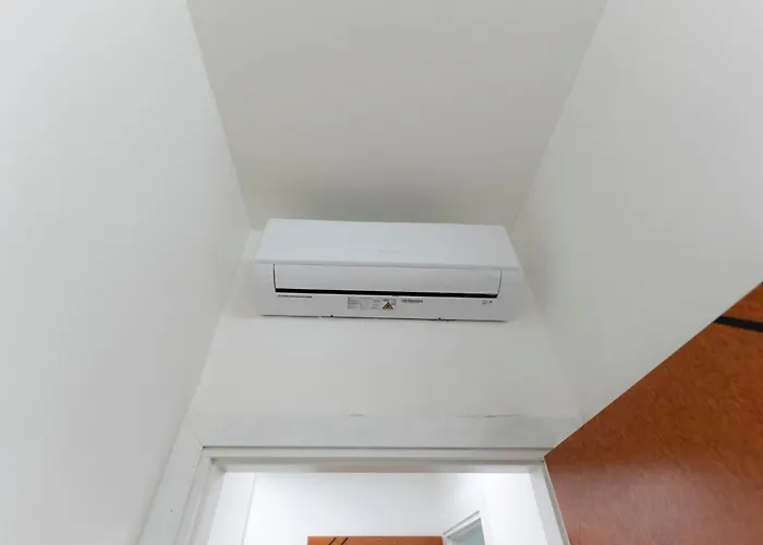 Apartmanhotel Fioravanti - San Luca & Genesis House, A Pochi Passi Dalla Stazione, Vicino Al Cuore Di 3*