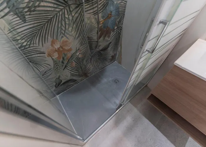 Fioravanti - San Luca & Genesis House, A Pochi Passi Dalla Stazione, Vicino Al Cuore Di Apartmanhotel Bologna