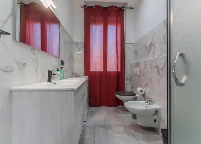 Apartmanhotel Fioravanti - San Luca & Genesis House, A Pochi Passi Dalla Stazione, Vicino Al Cuore Di