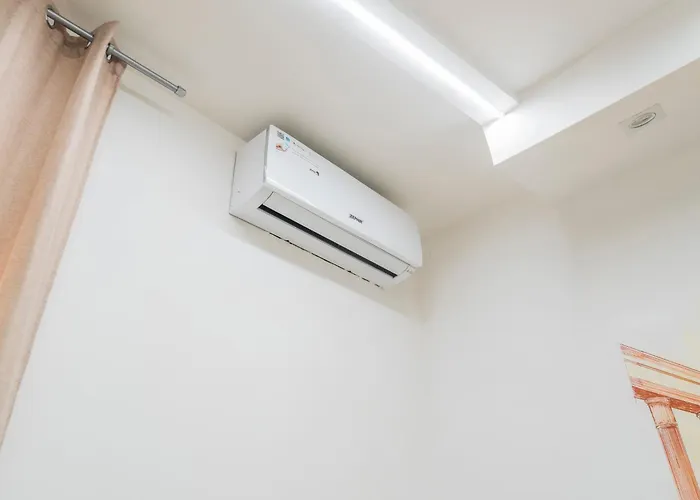 Fioravanti - San Luca & Genesis House, A Pochi Passi Dalla Stazione, Vicino Al Cuore Di Apartmanhotel Bologna