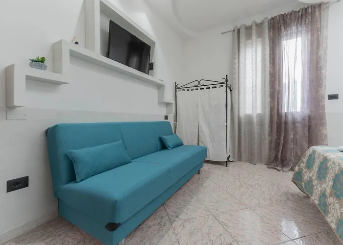 Apartmanhotel Fioravanti - San Luca & Genesis House, A Pochi Passi Dalla Stazione, Vicino Al Cuore Di