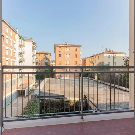 Fioravanti - San Luca & Genesis House, A Pochi Passi Dalla Stazione, Vicino Al Cuore Di בולוניה