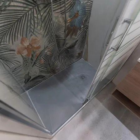 Fioravanti - San Luca & Genesis House, A Pochi Passi Dalla Stazione, Vicino Al Cuore Di Apartmanhotel Bologna